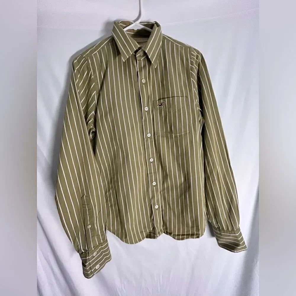 Hollister Co. Men's Green and White Shirt size small